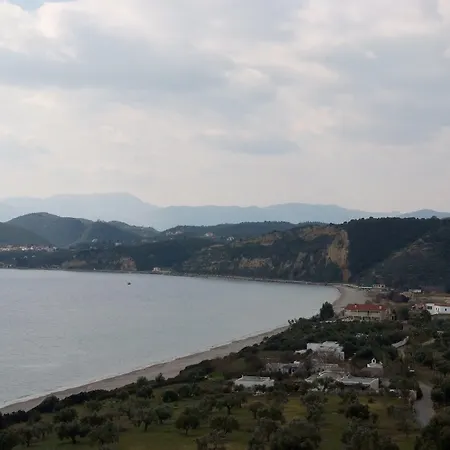 Elaionas Apartamento