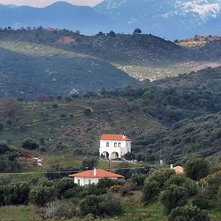 Apartamento Elaionas Selinitsa