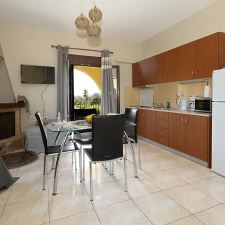 Apartment Elaionas *