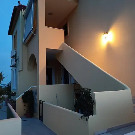 Apartment Elaionas