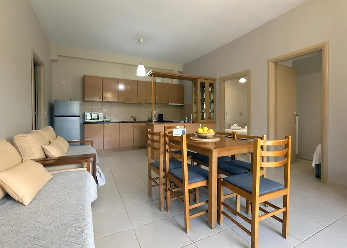 Elaionas Apartamento *